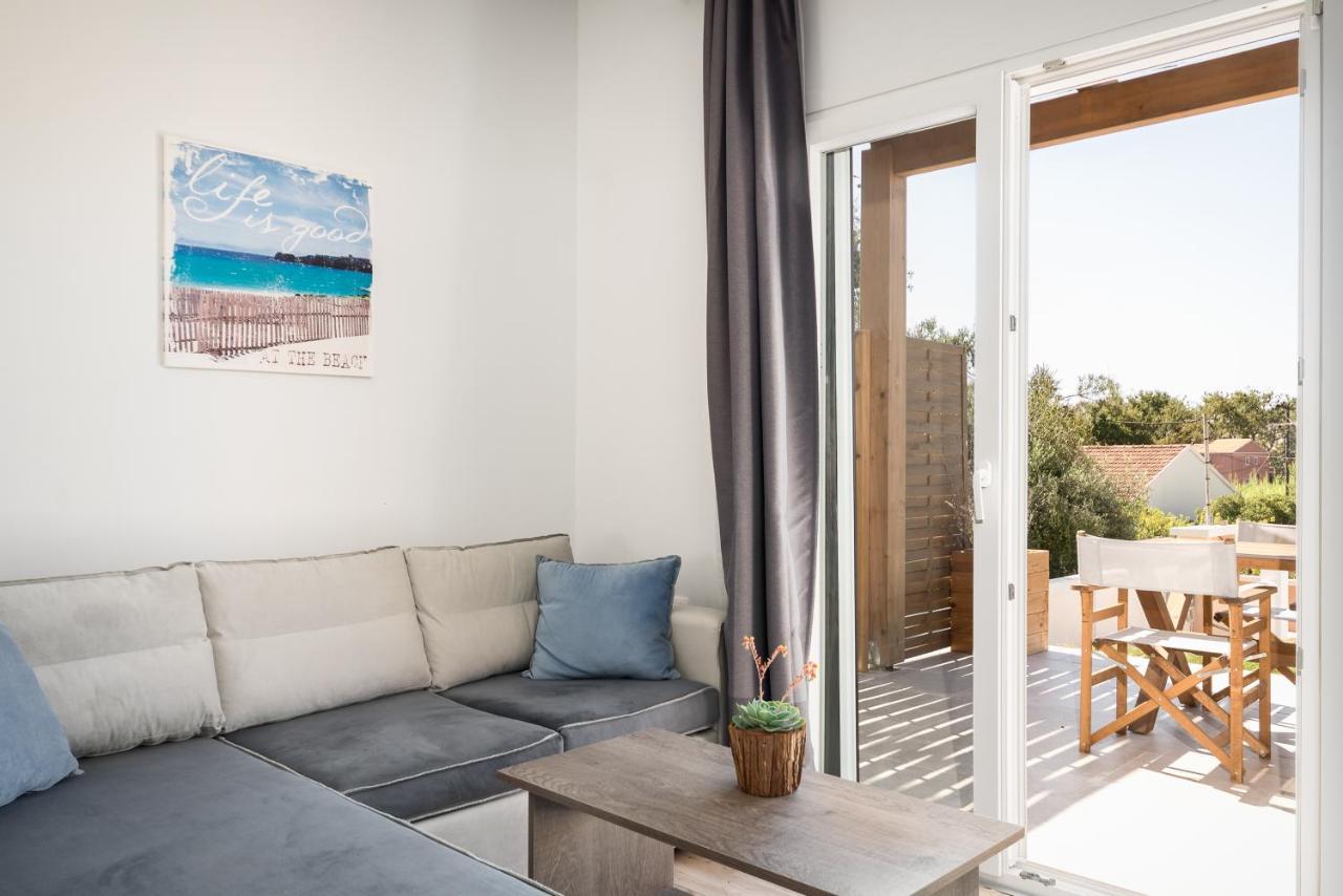 Reiki Apartments Ereikoussa 외부 사진