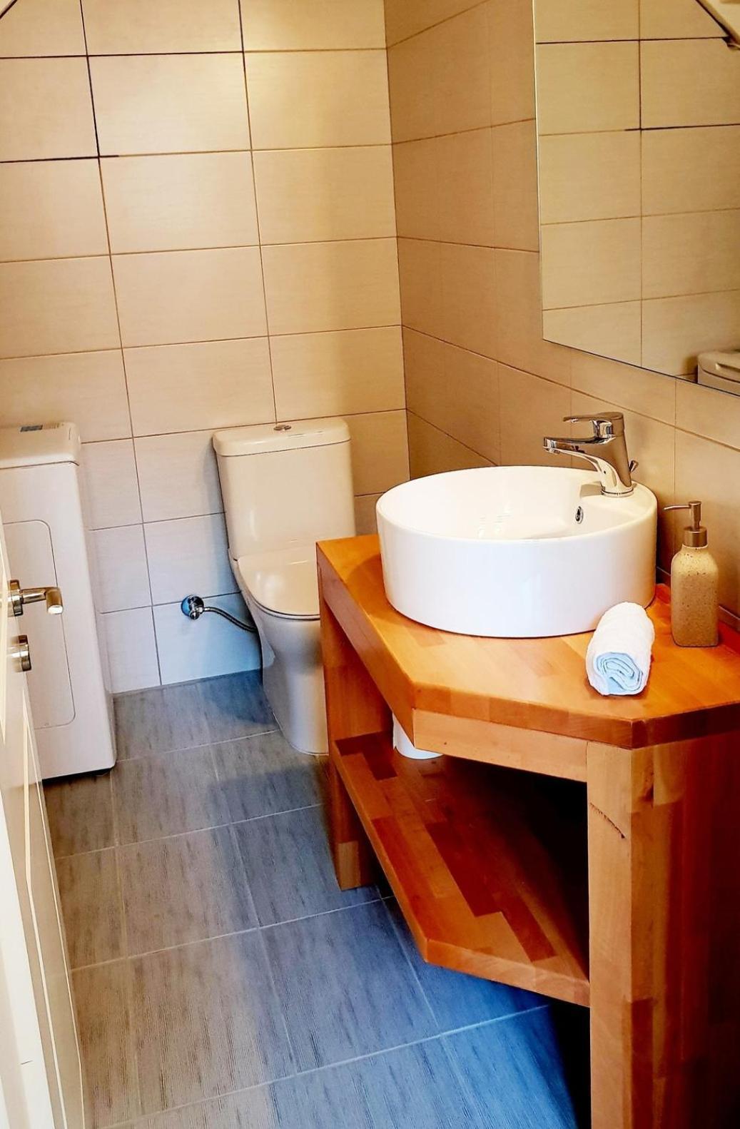 Reiki Apartments Ereikoussa 외부 사진